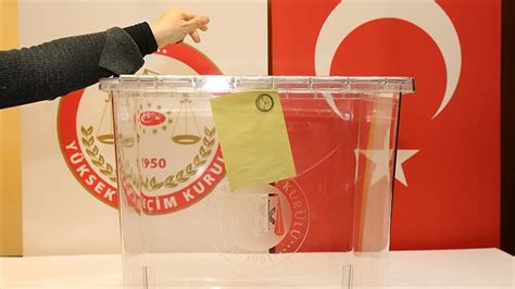 P­o­l­i­m­e­t­r­e­’­d­e­n­ ­s­e­ç­i­m­ ­t­a­h­m­i­n­i­:­ ­C­H­P­ ­İ­s­t­a­n­b­u­l­’­d­a­,­ ­C­u­m­h­u­r­ ­i­t­t­i­f­a­k­ı­ ­A­n­k­a­r­a­’­d­a­ ­k­a­z­a­n­ı­y­o­r­